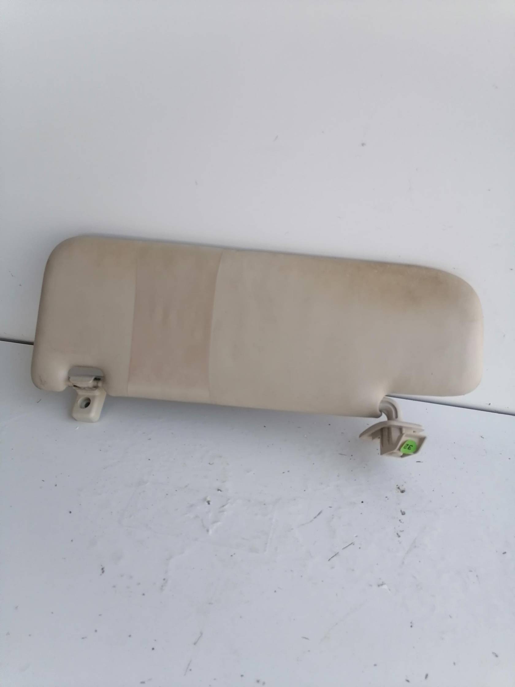 Aletta parasole parabrezza sx.